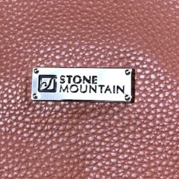 Stone Mountain Caramel Genuine Leather Tote w/Portable USB Charge Bank & Cords - Picture 6 of 13